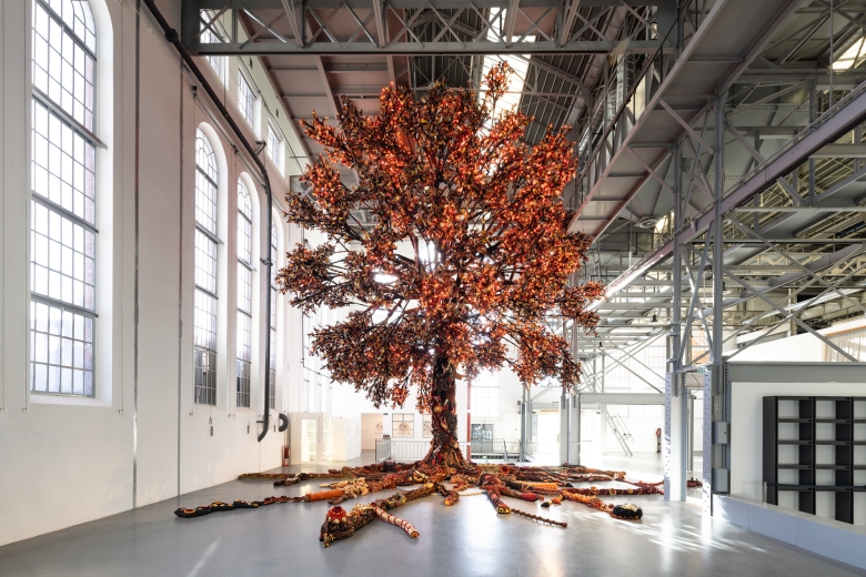 Tree of Life Joana Vasconcellos MAAT - Bruno Lopes